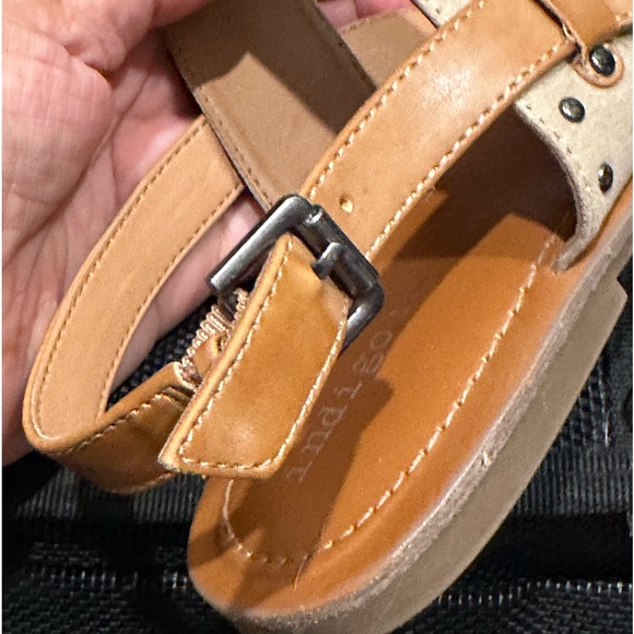 Comfortable brown studded sandals - Picture 6 of 9
